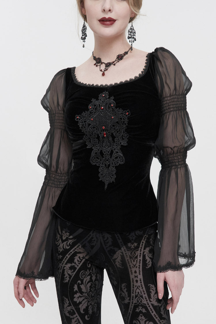 Schwarzes Chiffon-T-Shirt mit langen Ärmeln aus Samt und Applikationen auf der Brust mit blutroten Rauten für Damen im Gothic-Stil