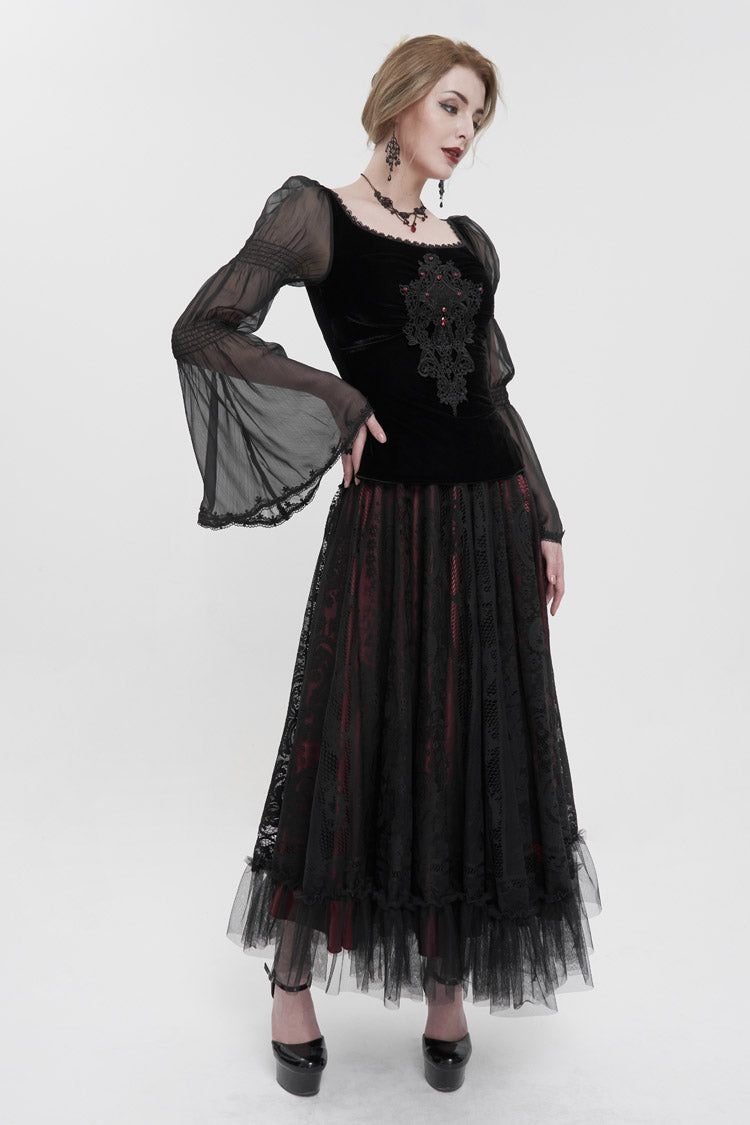 Schwarzes Chiffon-T-Shirt mit langen Ärmeln aus Samt und Applikationen auf der Brust mit blutroten Rauten für Damen im Gothic-Stil